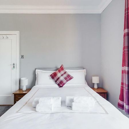 Wee White House Bed & Breakfast Edinburgh Exterior photo